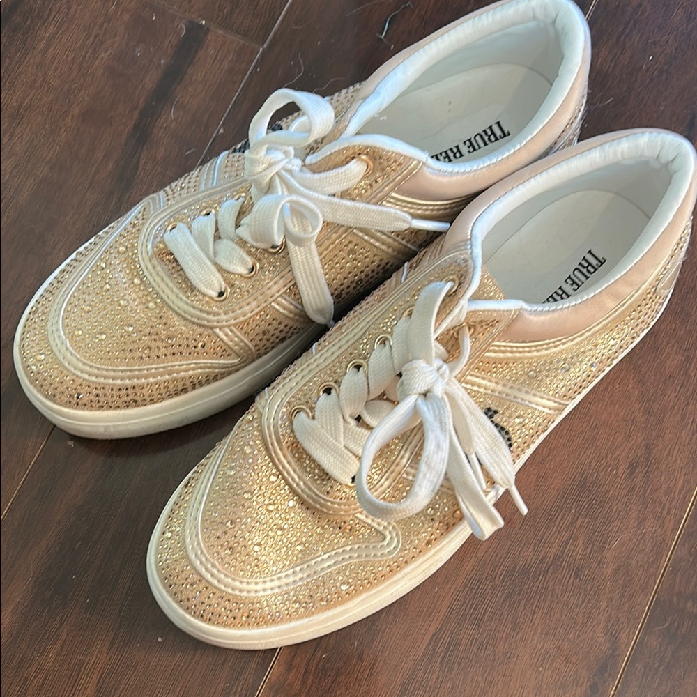 True Religion Gold Sneakers Retro-Inspired Lace-Up